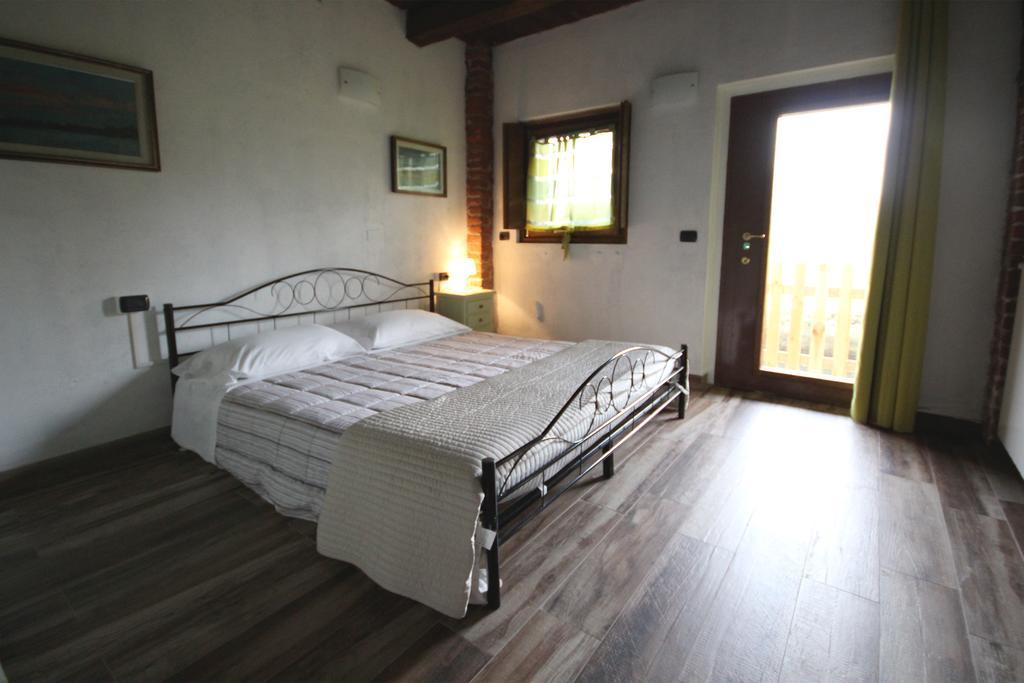 Agriturismo Helianthus Oleggio Exteriör bild