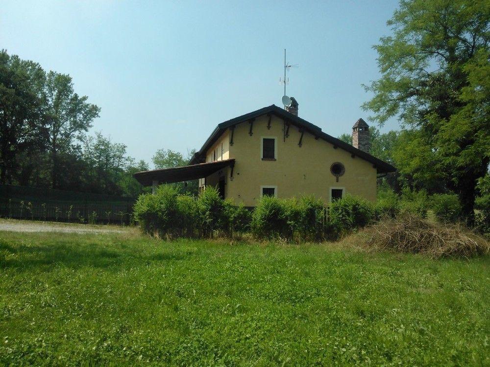 Agriturismo Helianthus Oleggio Exteriör bild
